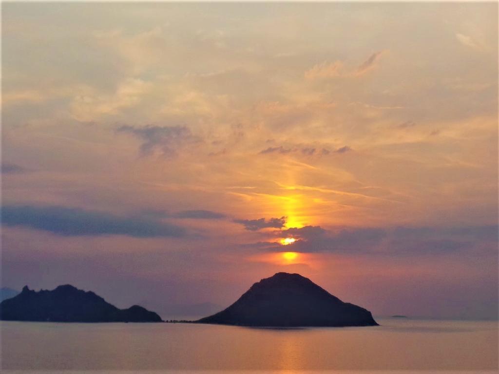 Sunset Mavi Vila Turgutreis Exterior foto